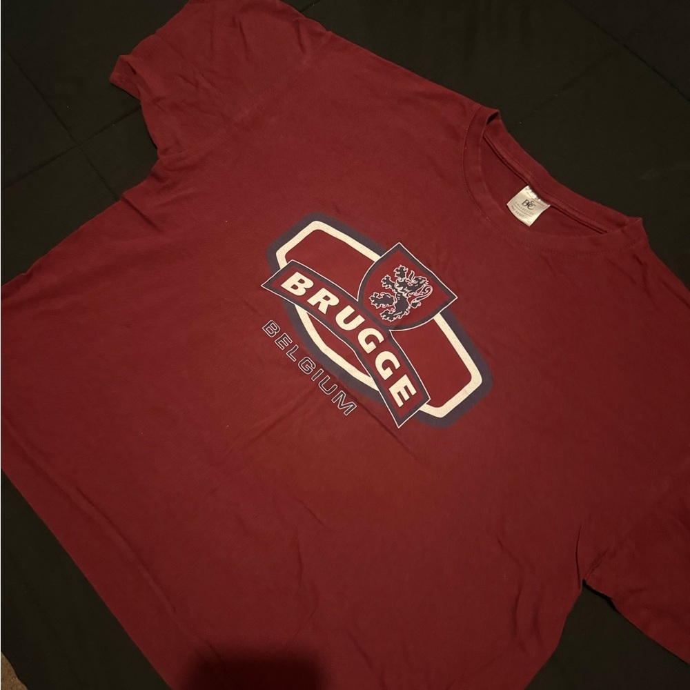 Brugge Belgium Maroon Graphic Tee - Men's Casual Shirt